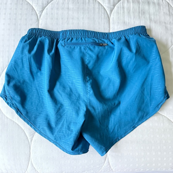 Nike DRI-FIT Running Shorts - Picture 2 of 8